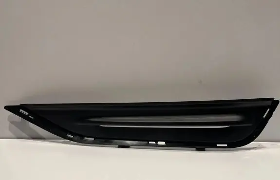 Volvo S60 Front bumper lower grill 31323850