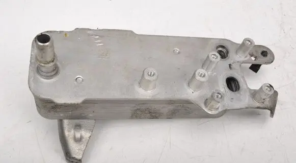 BMW 2 F46 Engine oil radiator 8514515