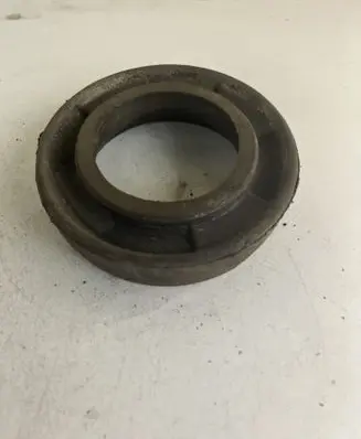 Jeep Grand Cherokee (WJ) Front coil spring rubber mount 52088257AB
