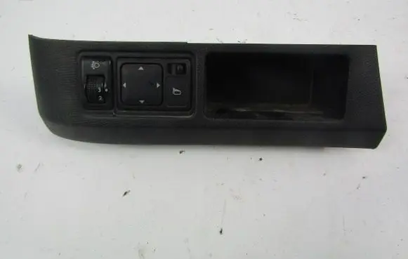 Nissan Micra Other switches/knobs/shifts 68485AX700