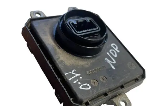 Mitsubishi Outlander Xenon control unit/module 92170e10