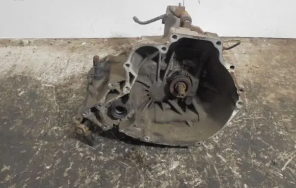 Nissan Primera Manual 4 speed gearbox 