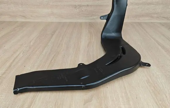 BMW 8 G16 Cabin air duct channel 7435730
