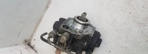 Toyota Avensis T250 Fuel injection high pressure pump 221000R020 HU2940000305