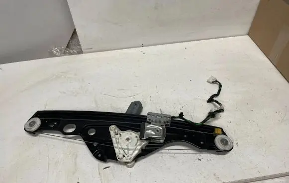 Mercedes-Benz E W211 Rear door window regulator with motor A2117300146