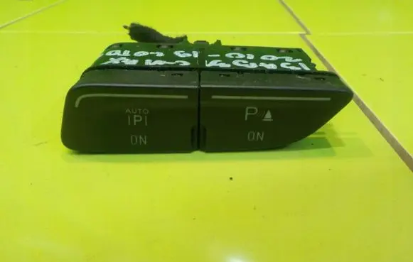 Ford C-MAX II Other switches/knobs/shifts AM5T14B436EB