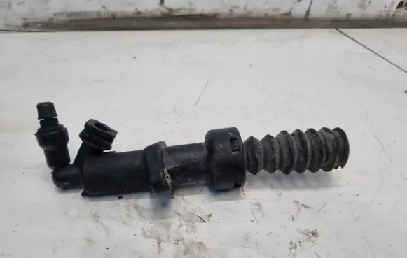 Peugeot 407 Clutch master cylinder 