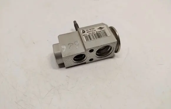 BMW 7 G11 G12 Air conditioning (A/C) expansion valve 9361710 64119361710 64119496915