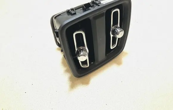 Polestar 2 Rear air vent grill 31469033 AD7GP 20210726