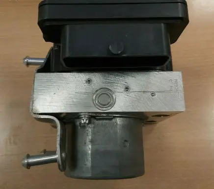 Porsche 911 991 ABS Pump 99135575551 91135575551