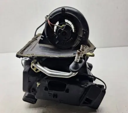Mercedes-Benz E W124 Interior heater climate box assembly 9020102637