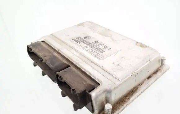 Audi A4 S4 B5 8D Engine control unit/module 8D0907558G 0261204773