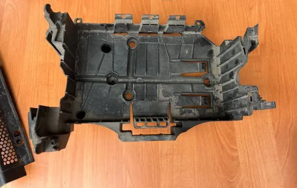Peugeot Rifter Battery tray 9686469580