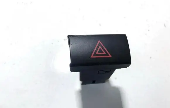 Hyundai Santa Fe Hazard light switch 80306l