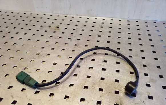 Audi TT TTS Mk2 Detonation knock sensor 06E905377A