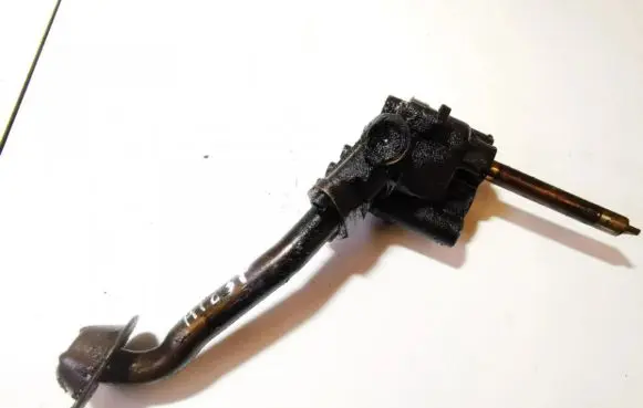 Audi A4 S4 B5 8D Oil pump 026115153a