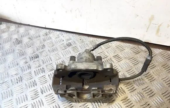 Volkswagen Jetta VI Front brake caliper 421737JH
