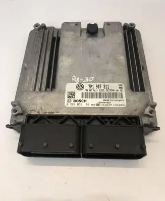 Volkswagen Touareg II Engine control unit/module 7P1907311 0281031186 7P0907401K