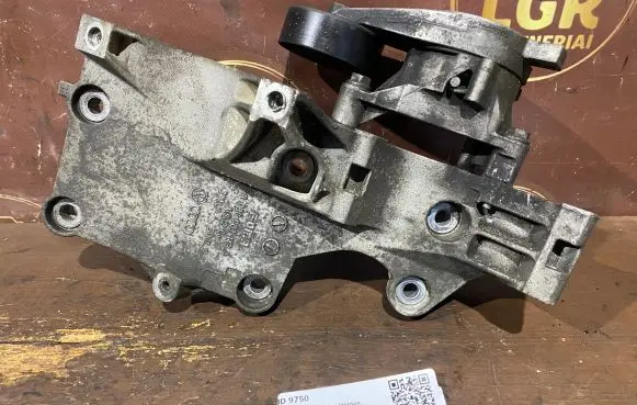 Seat Toledo III (5P) Generator/alternator bracket 03G903143A