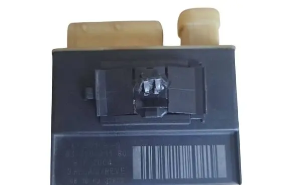 Peugeot Partner Glow plug pre-heat relay 9652021180