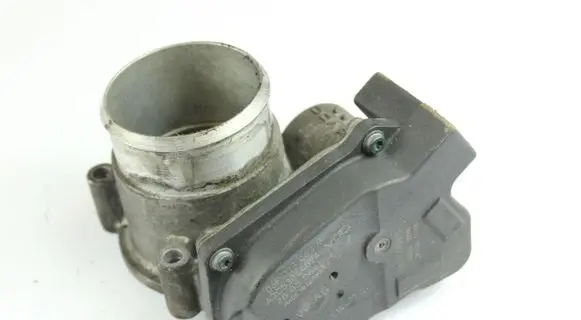 Audi A4 S4 B8 8K Throttle valve 06F133062G