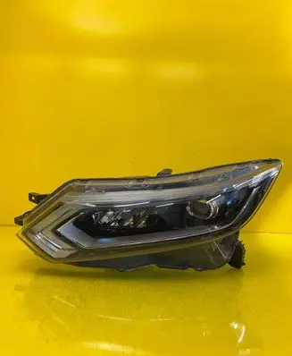 Nissan Qashqai Headlight/headlamp 100-19011