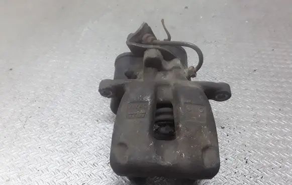 Volkswagen PASSAT B6 Rear brake caliper