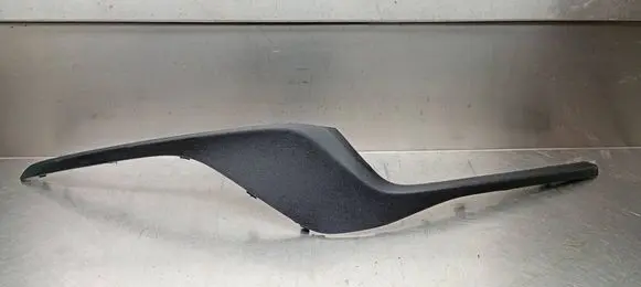 Volvo V40 Front bumper splitter molding 31347087