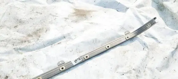 Nissan Quest Sliding door trim 