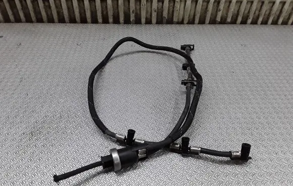 Volkswagen Touareg I Fuel return line/hose 