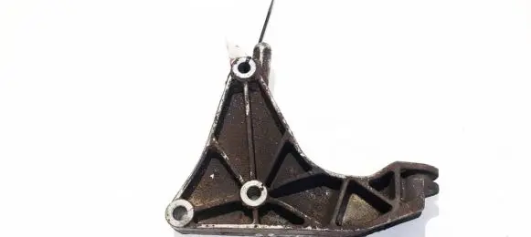 Opel Astra G Engine mounting bracket 90575131