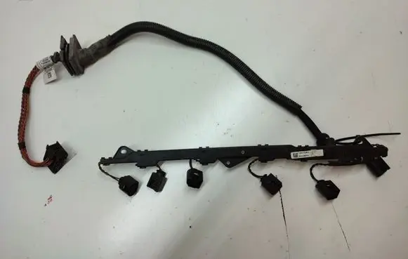 BMW 3 E90 E91 Fuel injector wires 756070703C