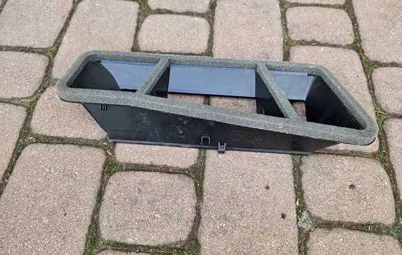 Volkswagen Golf VII Air intake duct part 5G1819241