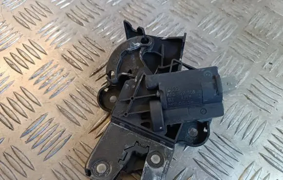 Volkswagen Eos Tailgate/trunk/boot lock/catch/latch 4F5827505C