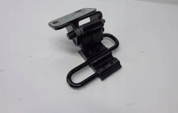 Audi A4 S4 B6 8E 8H Front door lower hinge 8E0833411