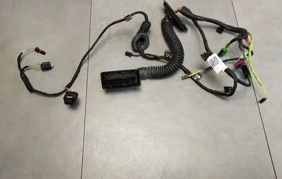 Mercedes-Benz E W213 Rear wire harness sleeve A2135401043