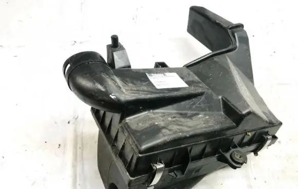 Volvo S40, V40 Air filter box 30855927 MB9573282