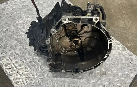 BMW 1 F40 Manual 6 speed gearbox GS658DG