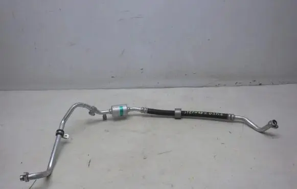 Dacia Sandero Air conditioning (A/C) pipe/hose 924801845R