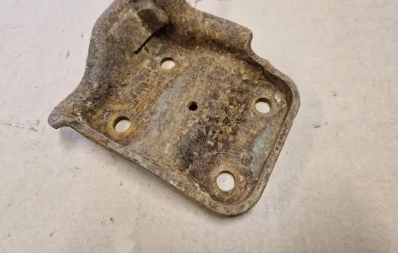 Isuzu D-Max Front shock absorber mounting bracket 