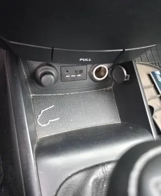 Hyundai i30 AUX in-socket connector 