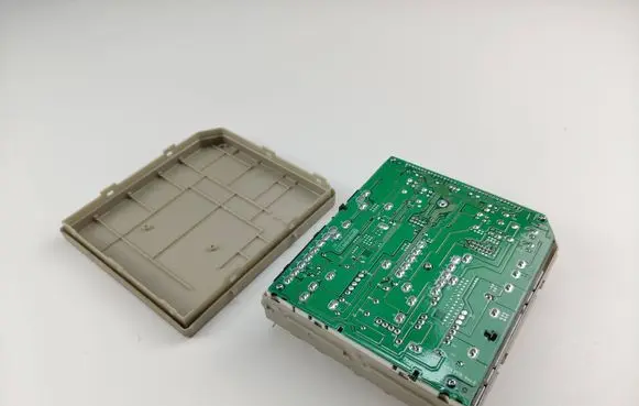 Renault Clio III Fuse module 902663A