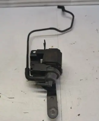Audi A4 S4 B9 Turbo solenoid valve 059906629D 0212826B