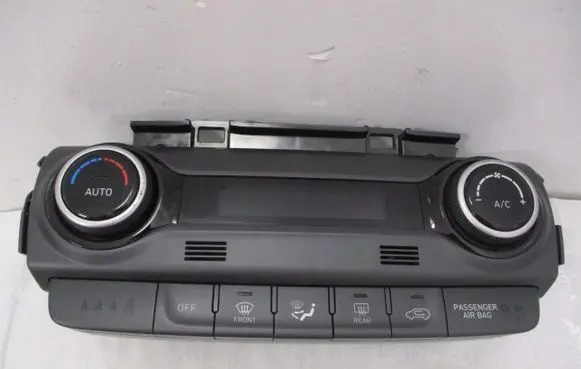 Hyundai Kona I Climate control unit C200367800