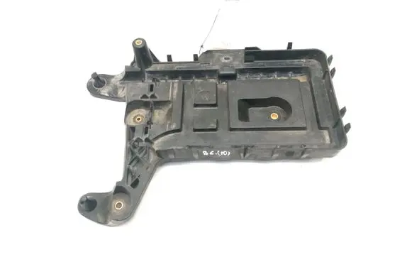 Volkswagen PASSAT B6 Battery tray 1K0915333C