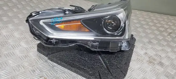 Toyota Aygo AB40 Headlight/headlamp 1134ATS
