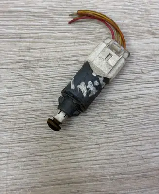 Renault Scenic II - Grand scenic II Brake pedal sensor switch 8200168238B