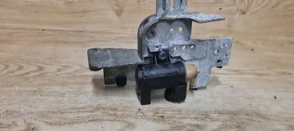 Volvo XC60 Turbo solenoid valve 31293964 3293427