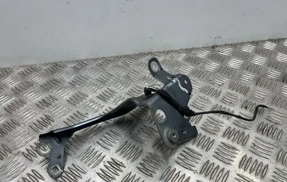 BMW 5 G30 G31 G38 Fender mounting bracket 7349618