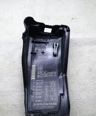Volvo V60 Fuse box cover 31346538